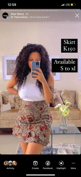 Women's mini skirt with print