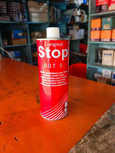 Huile de frein auto