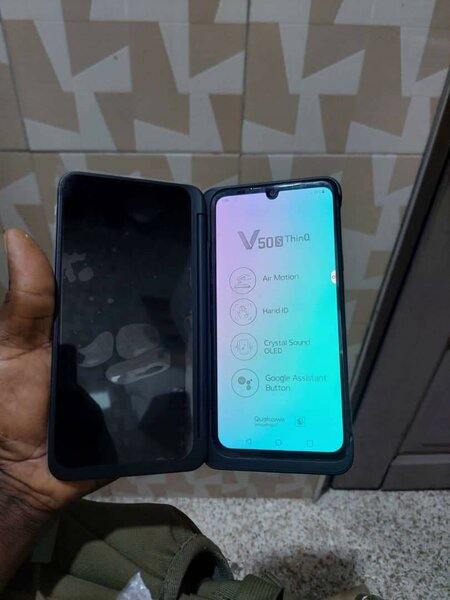 LG V50s 5G 256gb dual screen brand new fast internet speed