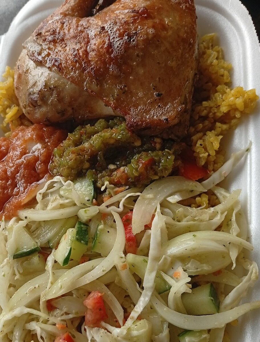 Assiette Poulet et Frites Délicieuse