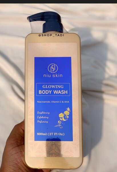Niu Skin Glowing Body Wash