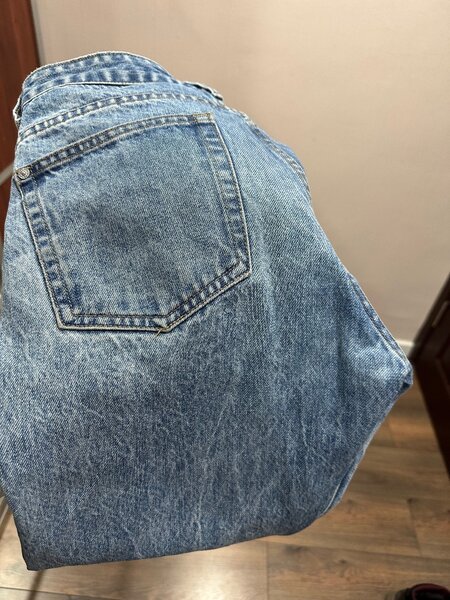 Целый пакет вещей отдам ща 3000 сом