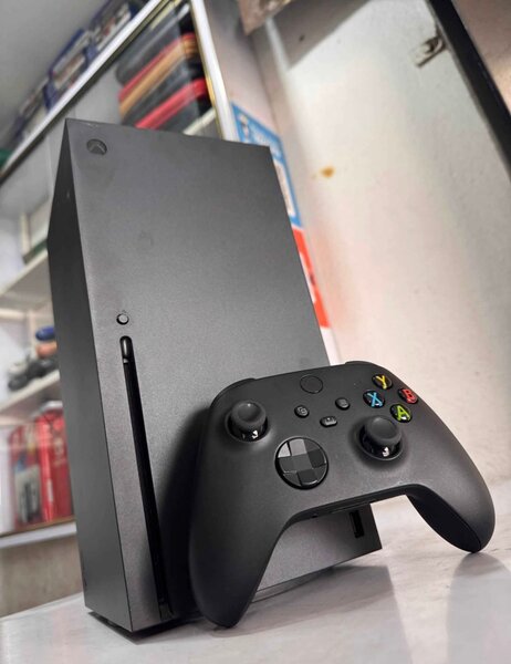 Console Xbox Series S avec manette