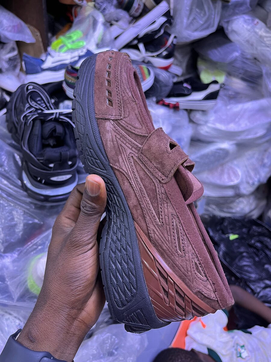 Chaussures en daim marron confortables