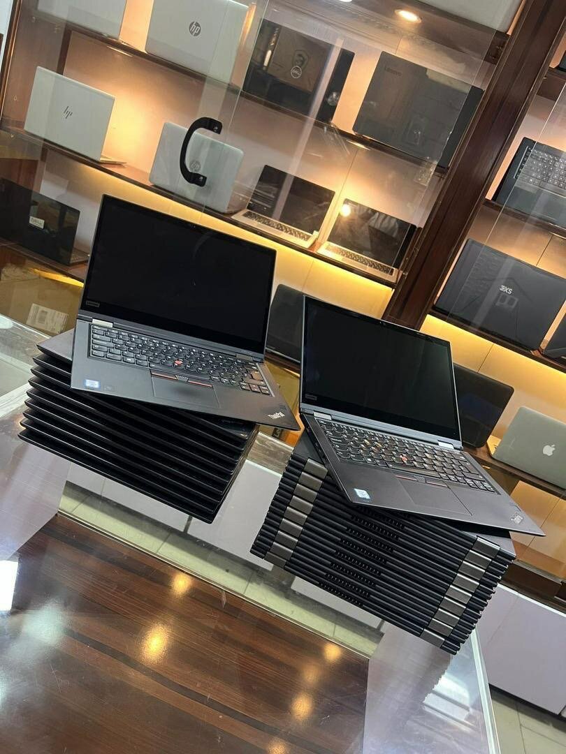 Lenovo thinkpad x380  Intel core i5  8th generation  256gb s