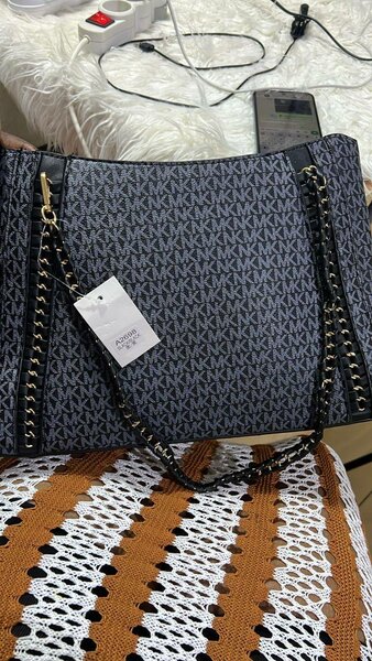 Sac à main Michael Kors 3 en 1 en cuir