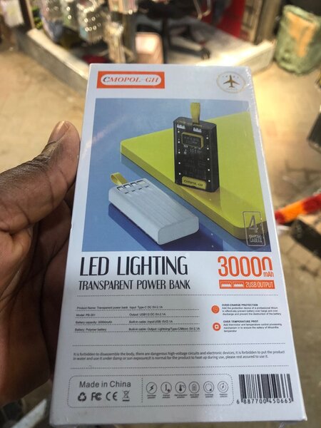 C MOPOL POWER BANK(30 000MAH)