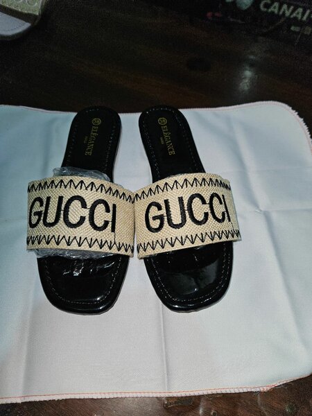 Sandales gucci