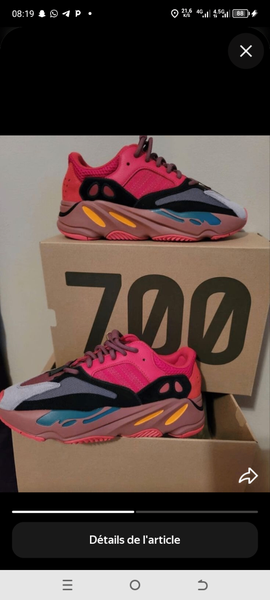 Baskets tendance Boost 700