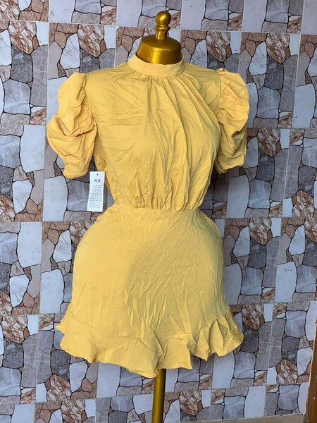Robe jaune