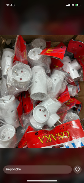 Adaptateur de prise multiple