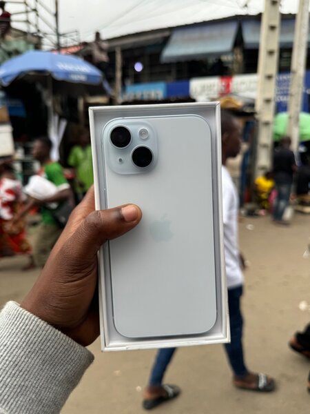 iPhone 15 simple 128G
