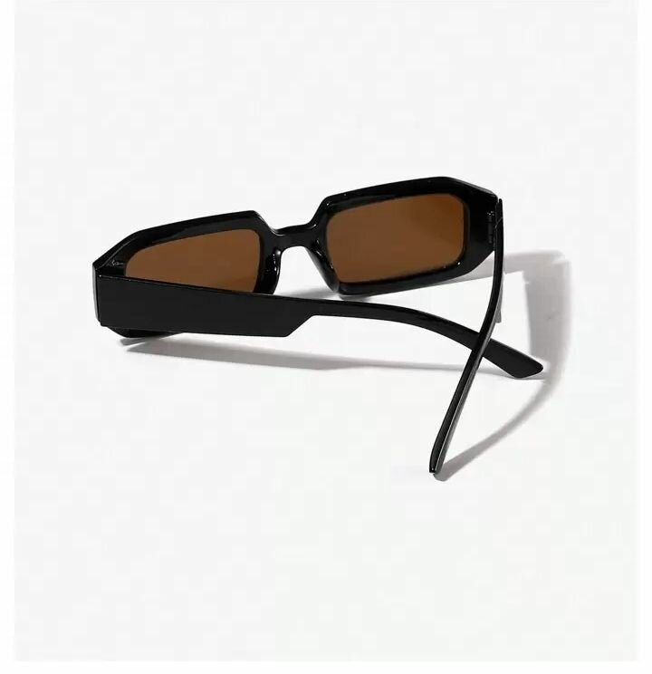 Lunettes de soleil rétro chic