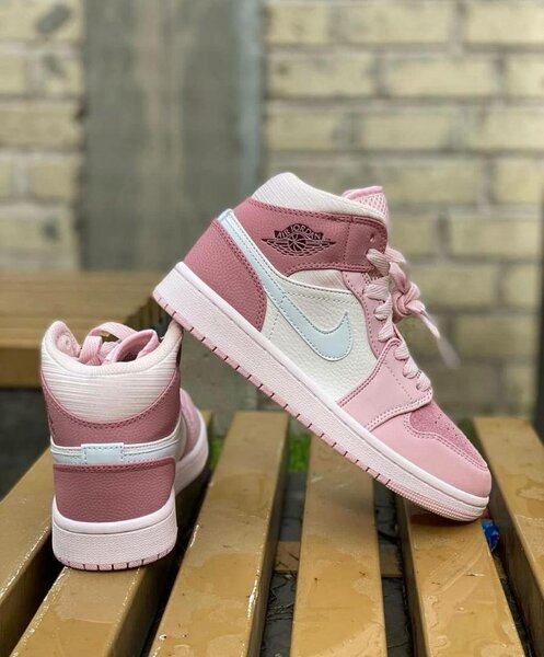 Air jordan montante rose