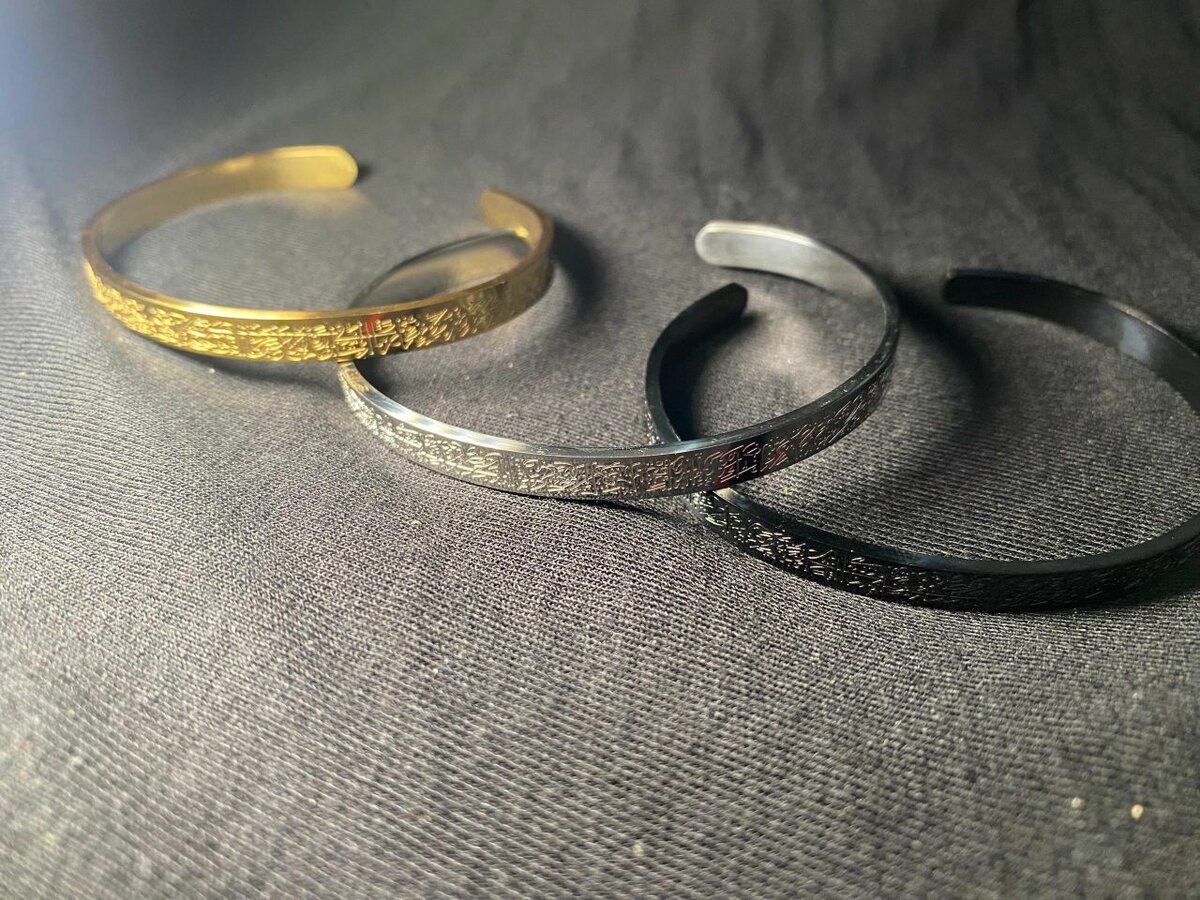 Bracelet en acier inoxydable gravé