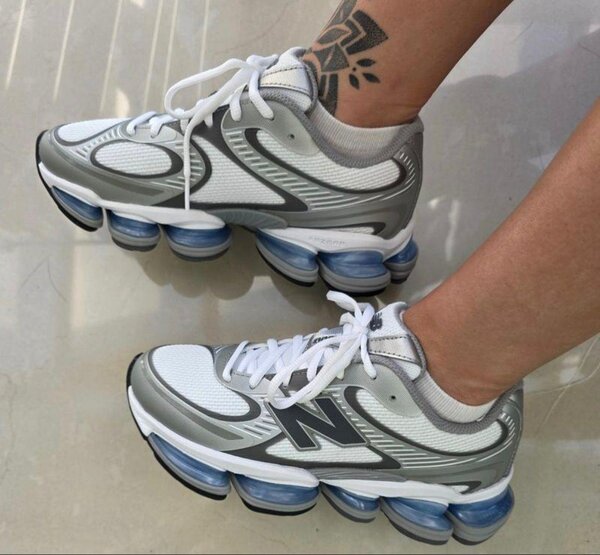 New balance 2000