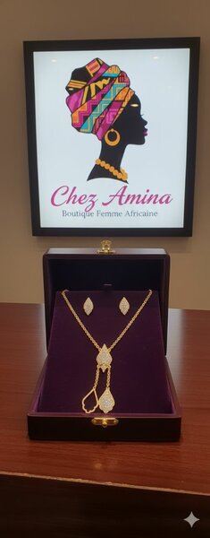 Collier et Boucles d'Oreilles Élégant