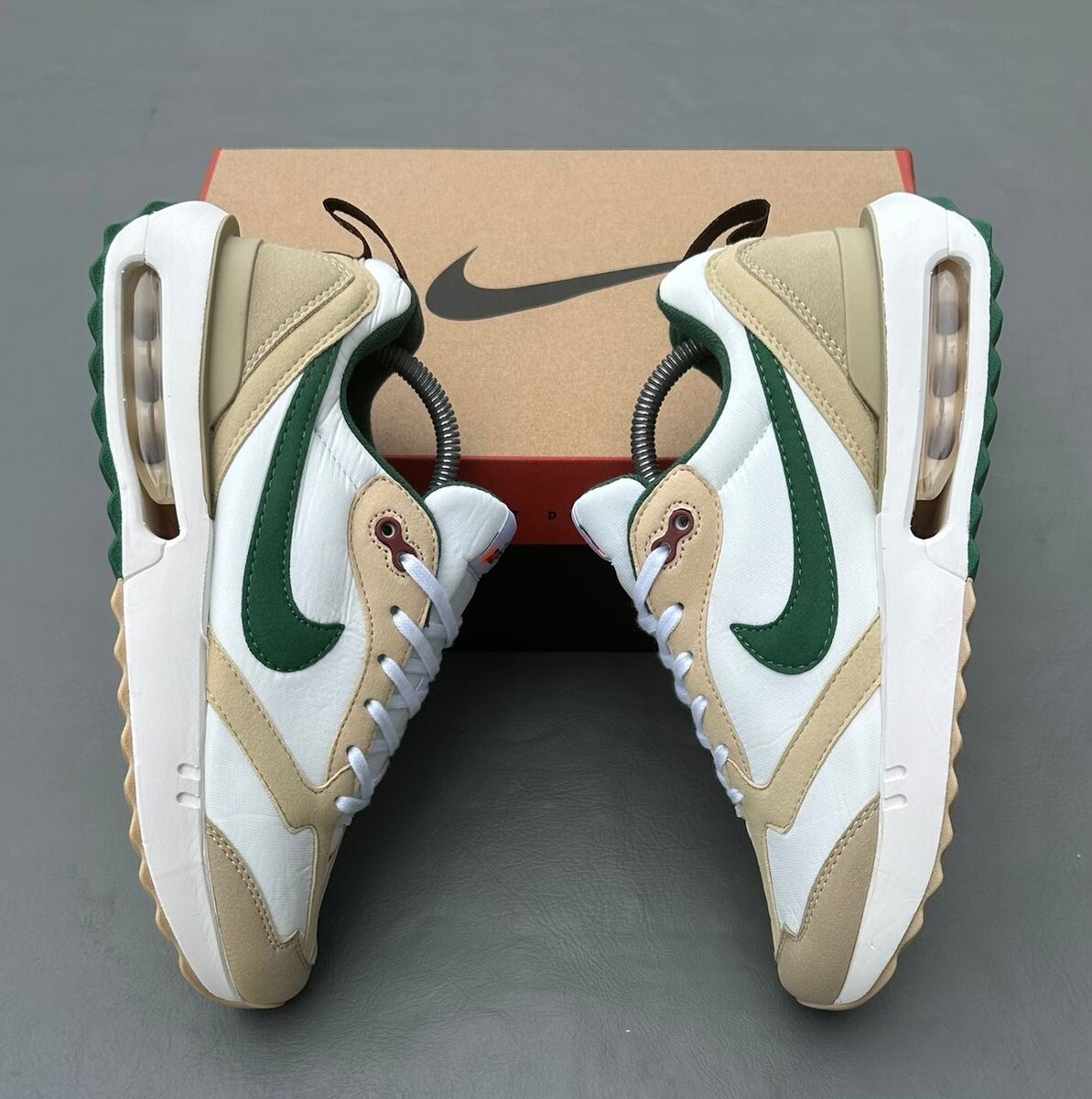 Sneakers Nike Air Max modernes