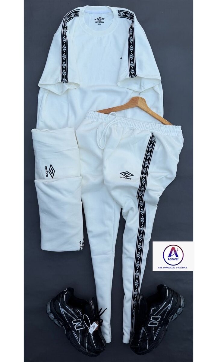 Ensemble Sport Homme Moderne