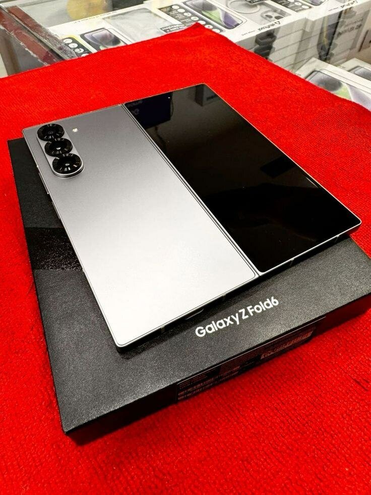 Samsung Galaxy Z Fold6 avec S Pen