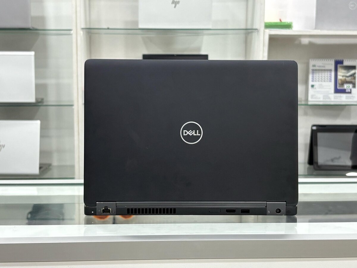 Dell latitude  5490