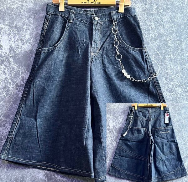 Short jeans