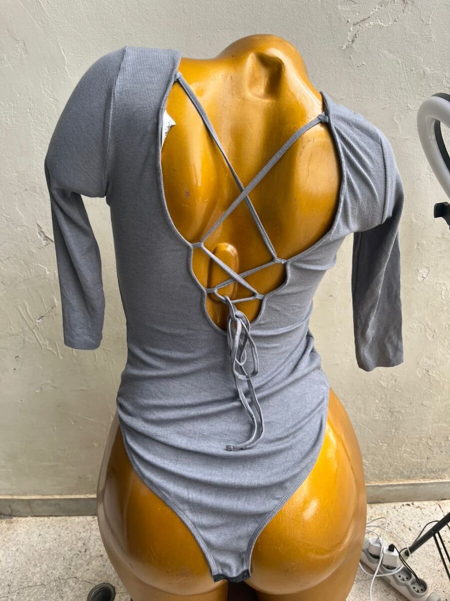 Body femme élégant