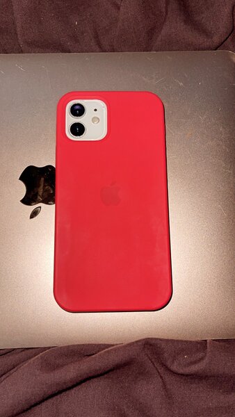Coque iPhone 12 Rouge Élégante
