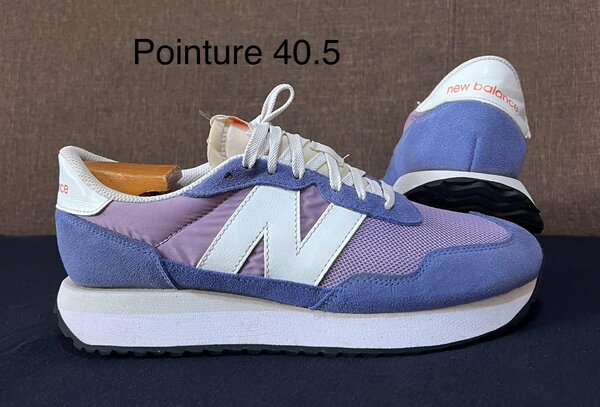 Chaussure violet bleu