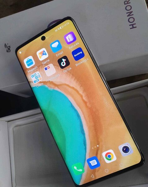 Smartphone HONOR 5G élégant