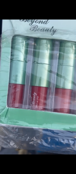 Beyond Beauty Rouge à Lèvres - Pack de 4