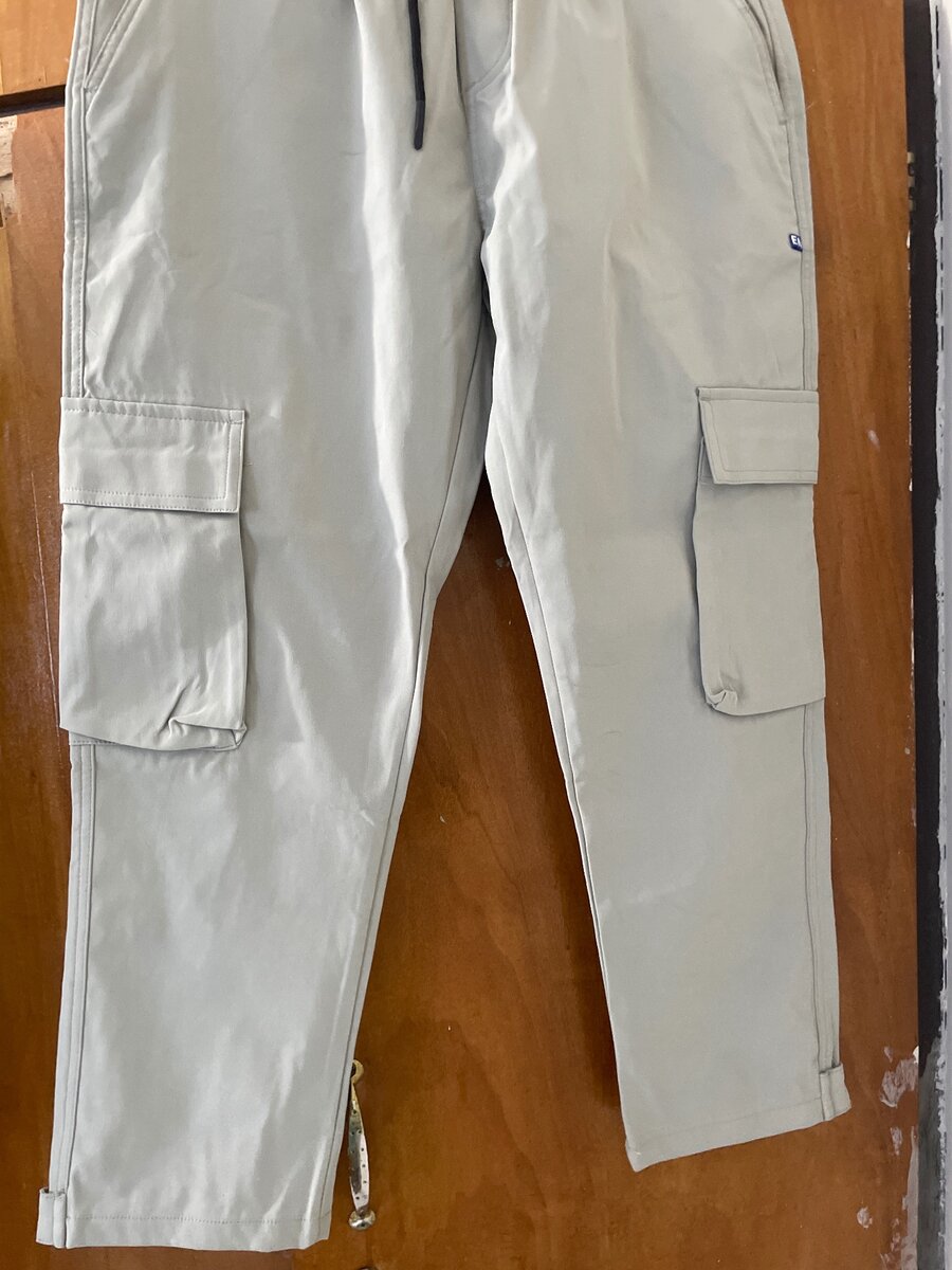 Pantalon cargo