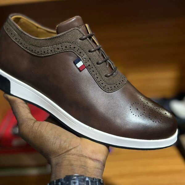 Sneakers en cuir modernes