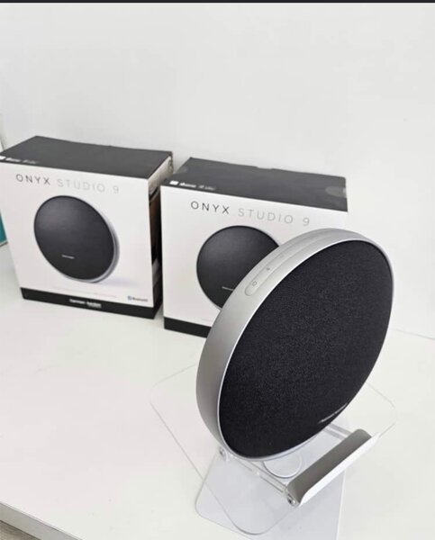 Onyx studio 8 harman kardon