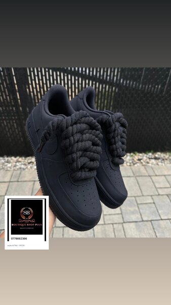 Basket Nike air force authentique avec sa boîte