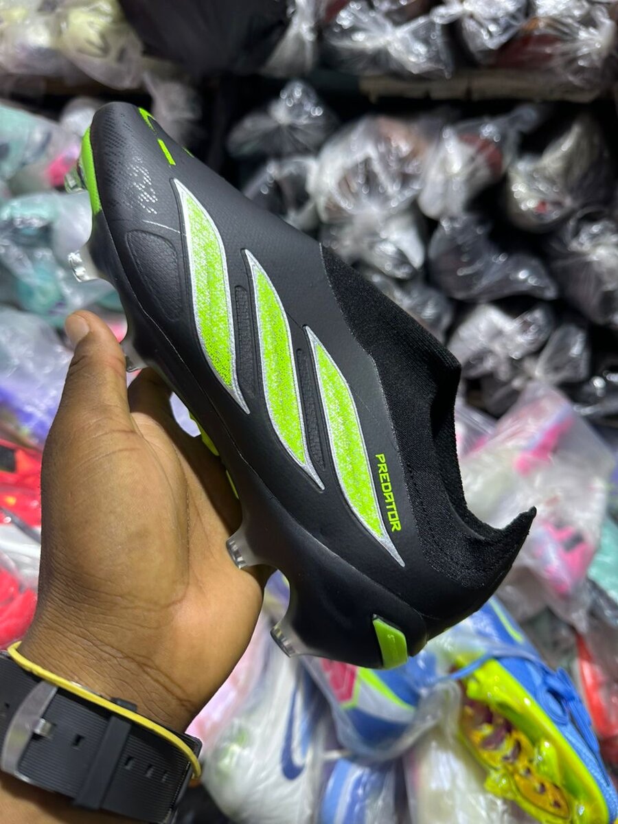 Chaussures de Football Predator