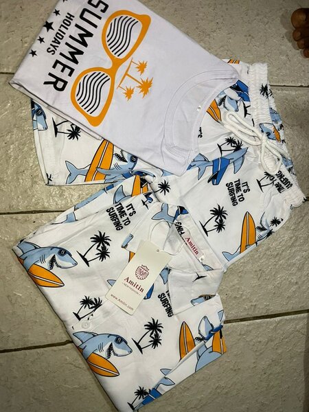 Vêtements chic pour enfants