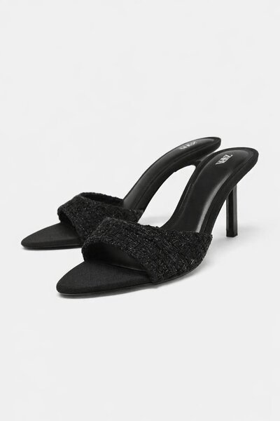 Sandales à talons noirs élégantes