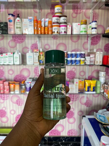 Teatree facial toner