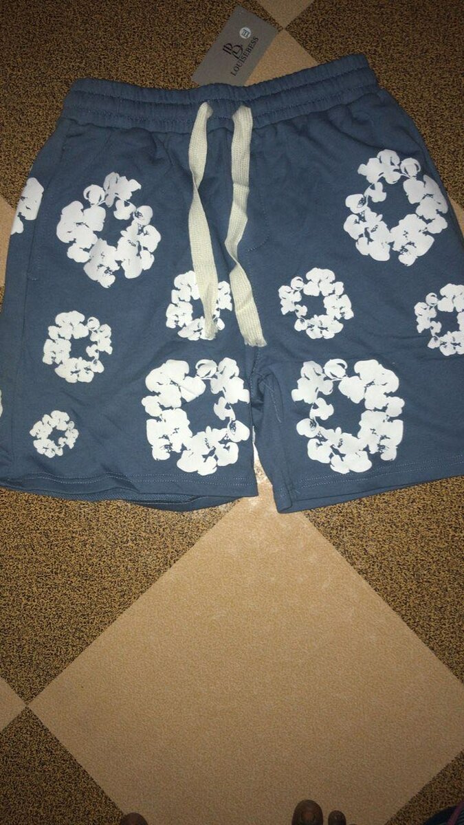 T-shirt "Saints" design