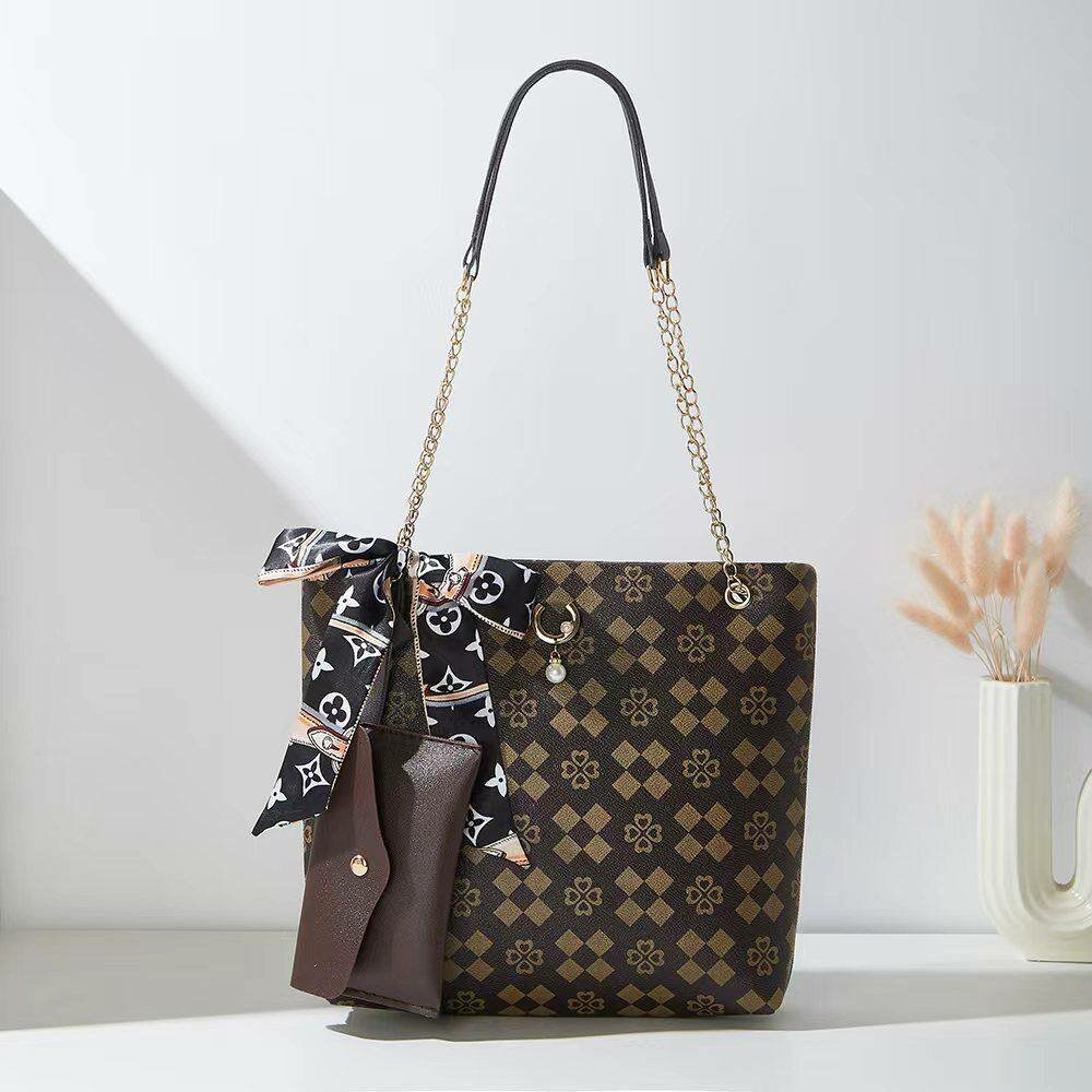 Sac à main tendance avec pochette