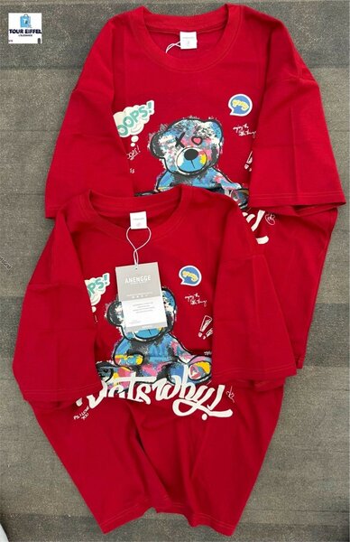T-shirt rouge imprimé ours