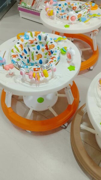 Trottinette Bébé Évolutive