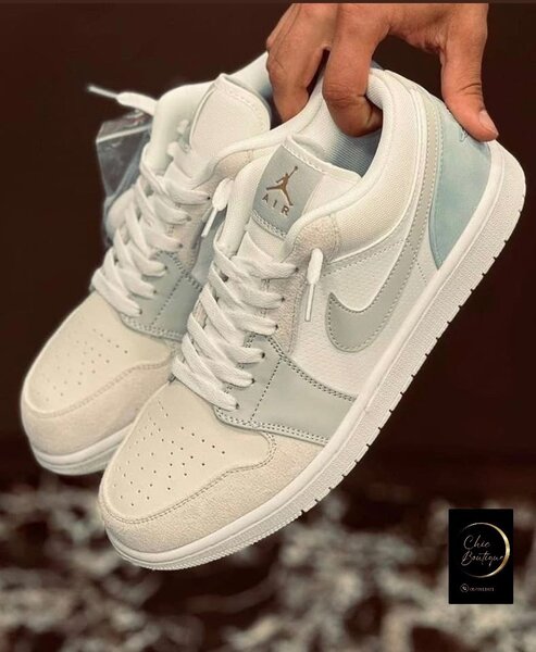 Basket Jordan avec carton