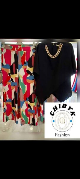 Tenue élégante colorée femme