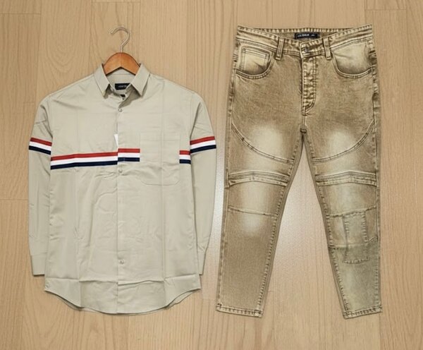 Chemise beige et jeans homme