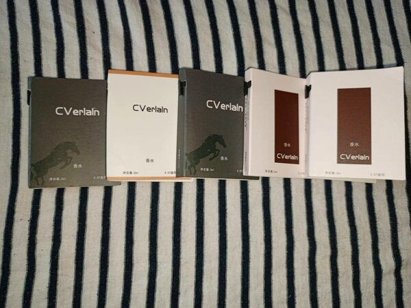 5 Mini Parfums à 1000f