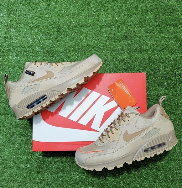 Nike Air Max Beige Sneakers