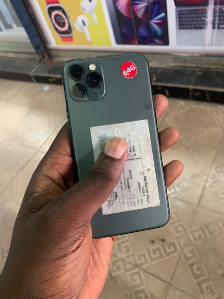 iPhone 11 Pro quasi neuf