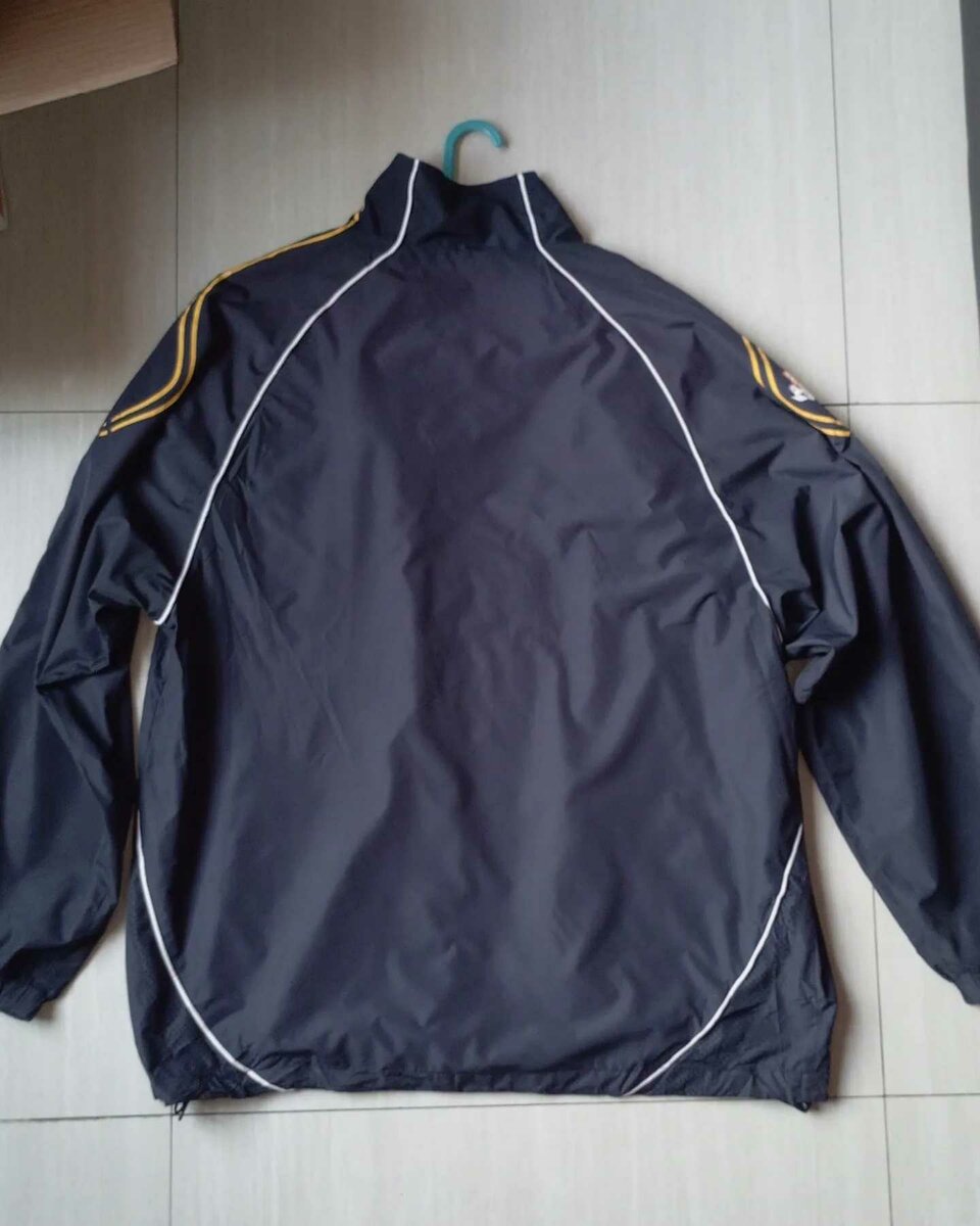 Peak Wind breaker